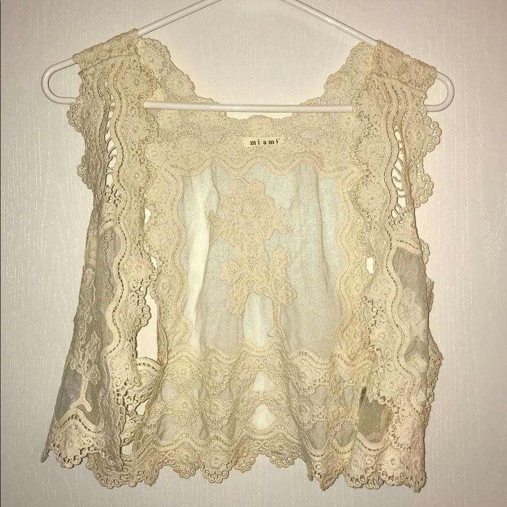 lacy vintage shrug 💛